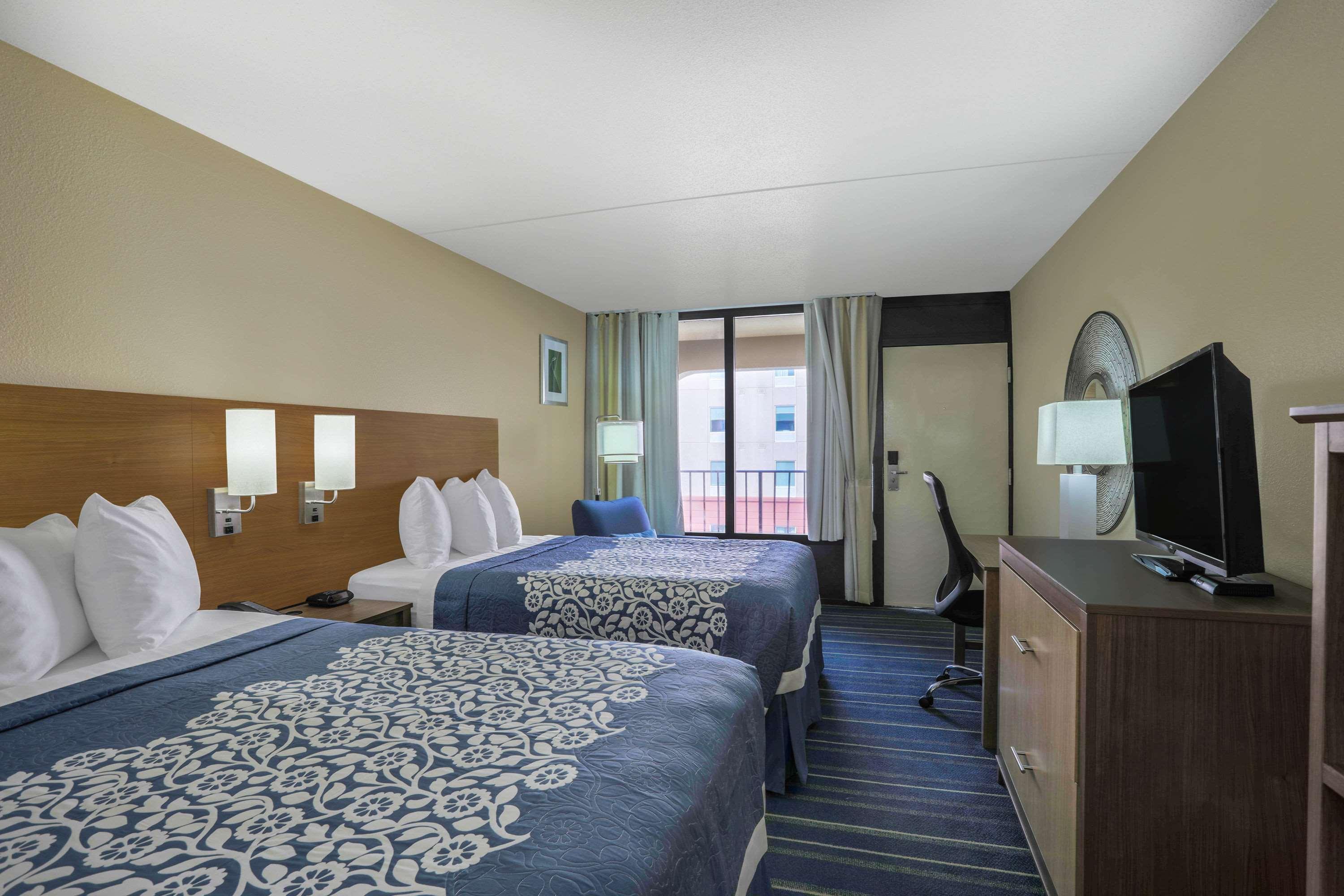 Days Inn By Wyndham Newark Wilmington Eksteriør bilde