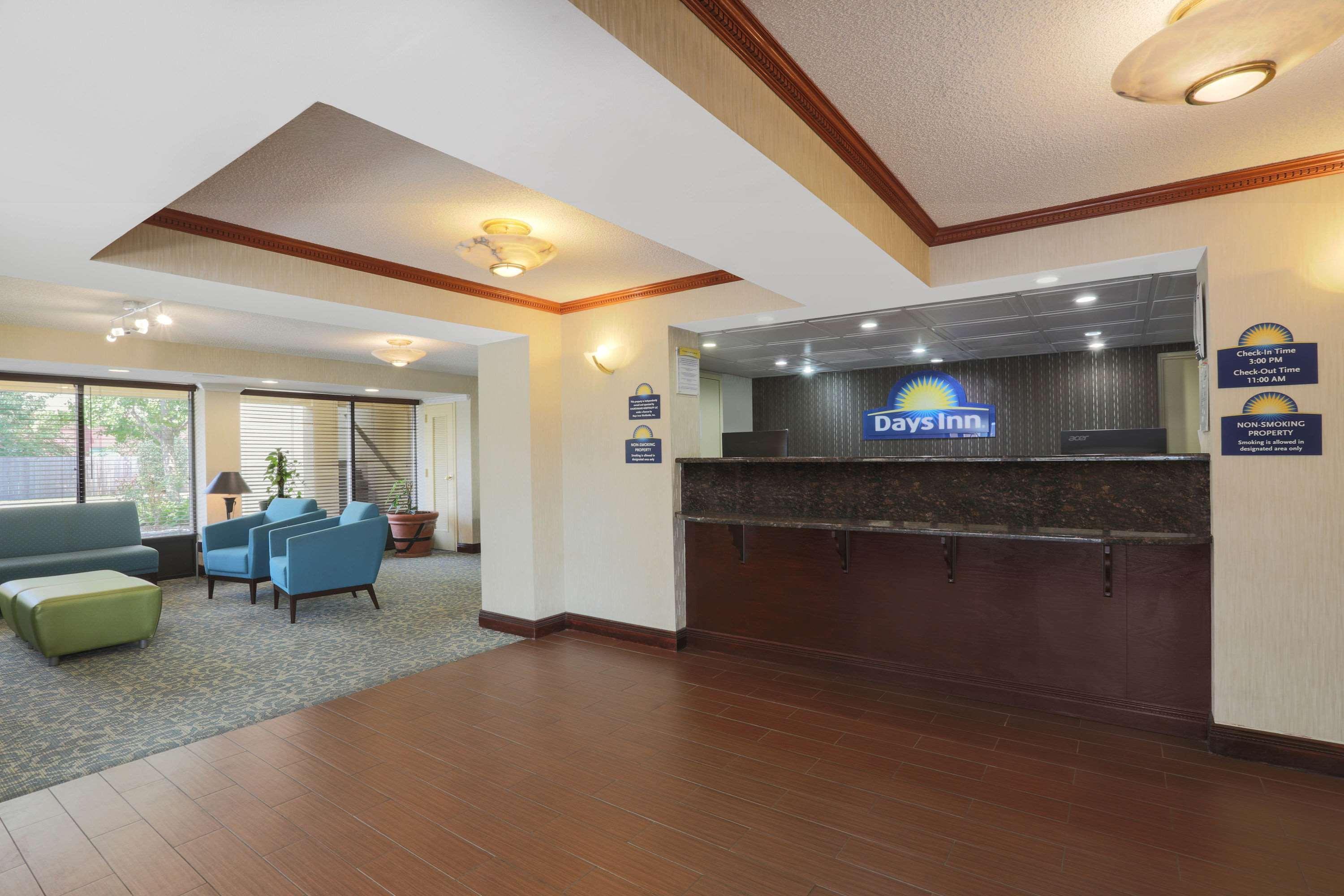 Days Inn By Wyndham Newark Wilmington Eksteriør bilde