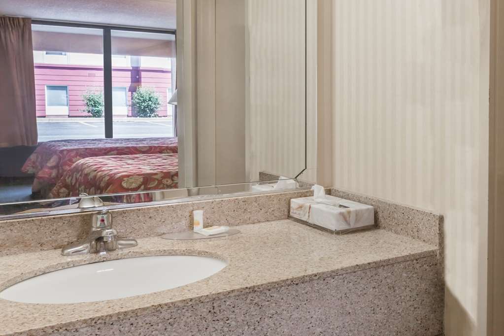 Days Inn By Wyndham Newark Wilmington Rom bilde